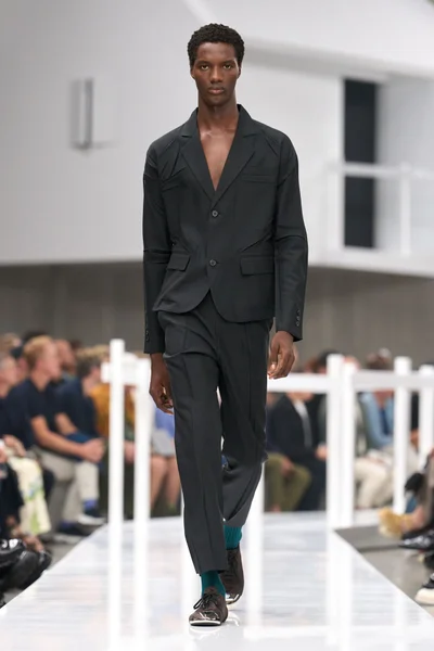 Look 42